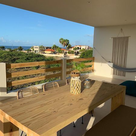 Isla Penthouse & Garden Apartments Bonaire Кралендижк Екстериор снимка