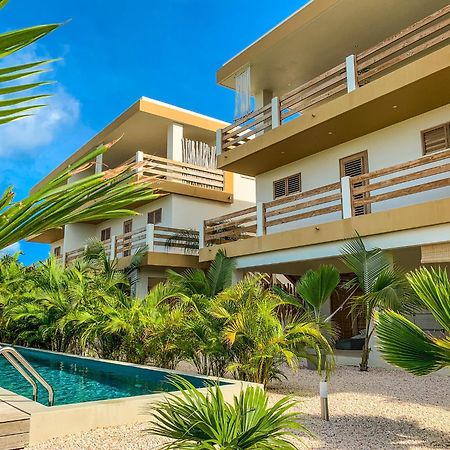 Isla Penthouse & Garden Apartments Bonaire Кралендижк Екстериор снимка