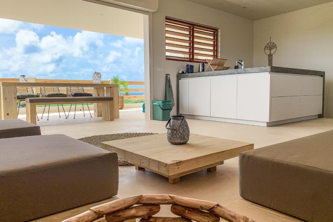 Isla Penthouse & Garden Apartments Bonaire Кралендижк Екстериор снимка