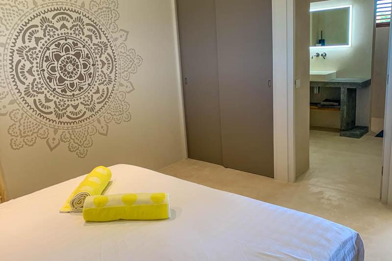 Isla Penthouse & Garden Apartments Bonaire Кралендижк Екстериор снимка