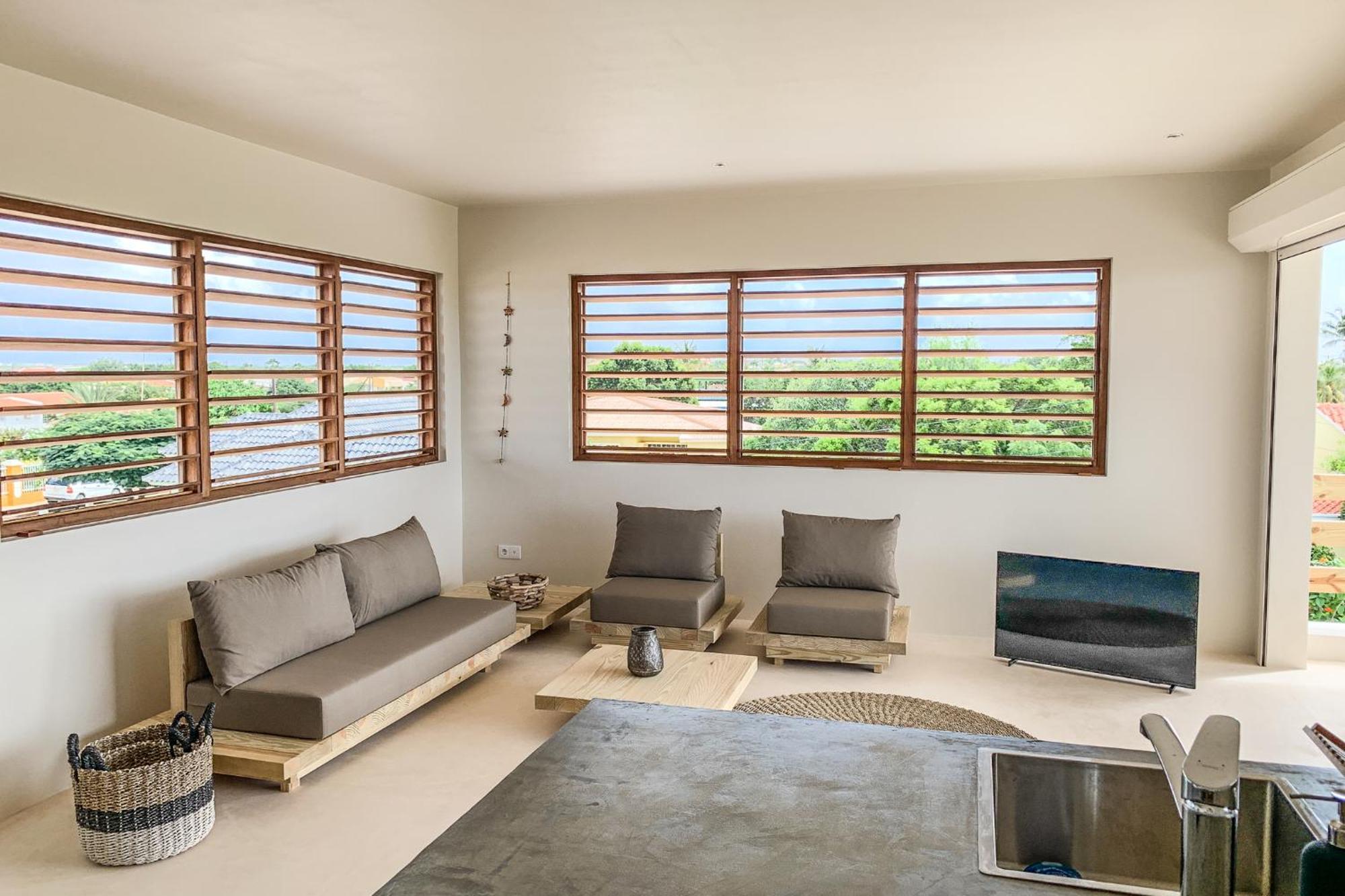 Isla Penthouse & Garden Apartments Bonaire Кралендижк Екстериор снимка