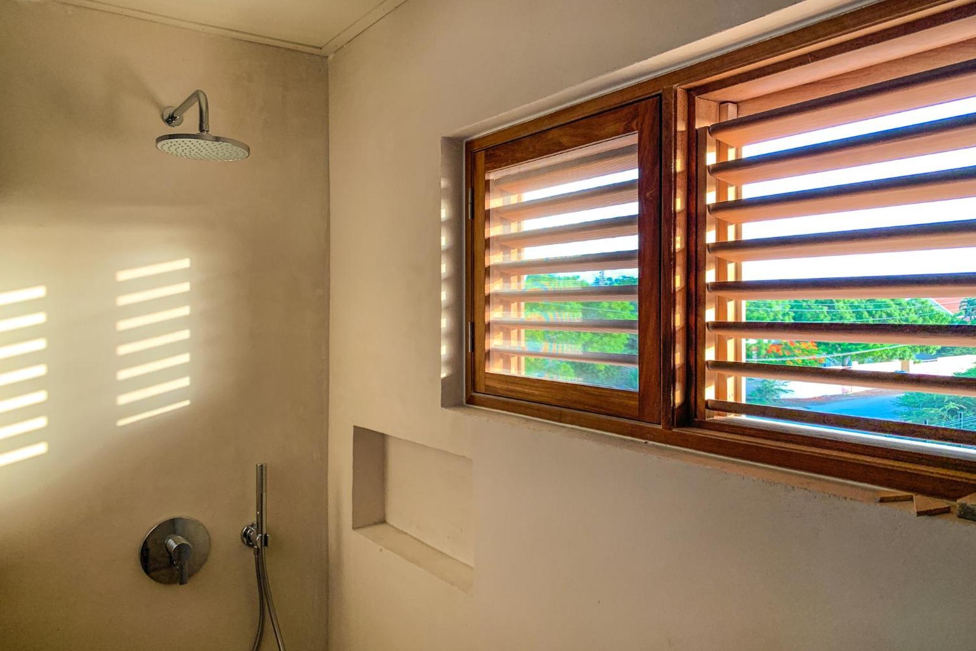 Isla Penthouse & Garden Apartments Bonaire Кралендижк Екстериор снимка